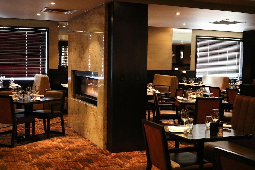 Nomad Hotel & Suites Fort Mcmurray Extérieur photo