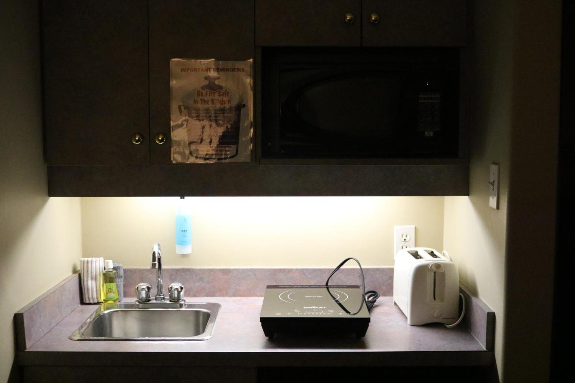 Nomad Hotel & Suites Fort Mcmurray Chambre photo