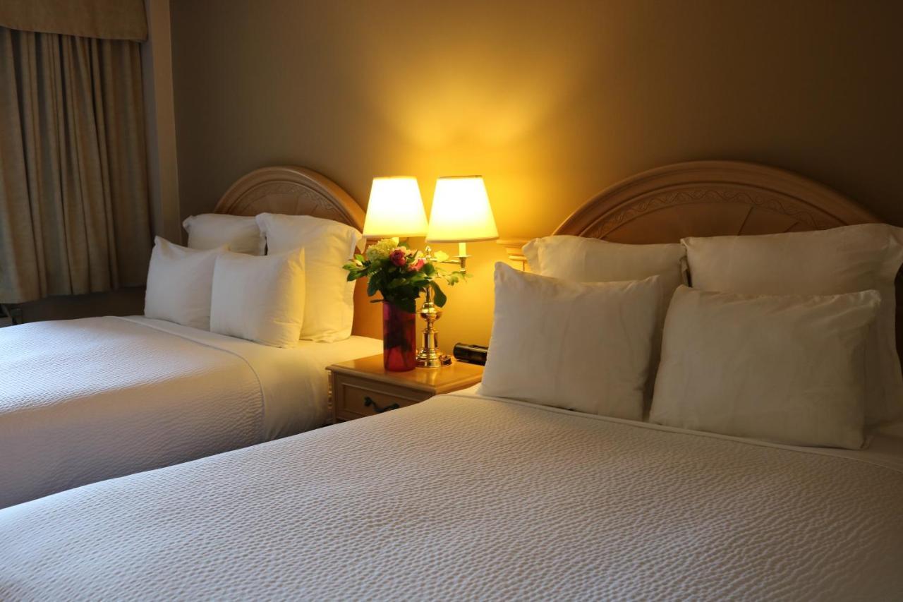 Nomad Hotel & Suites Fort Mcmurray Extérieur photo